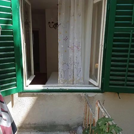 Guesthouse Roko *