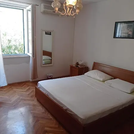 Guesthouse Roko * Split